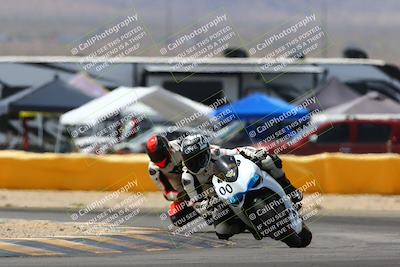 media/Apr-09-2022-SoCal Trackdays (Sat) [[c9e19a26ab]]/Turn 2 (1140am)/